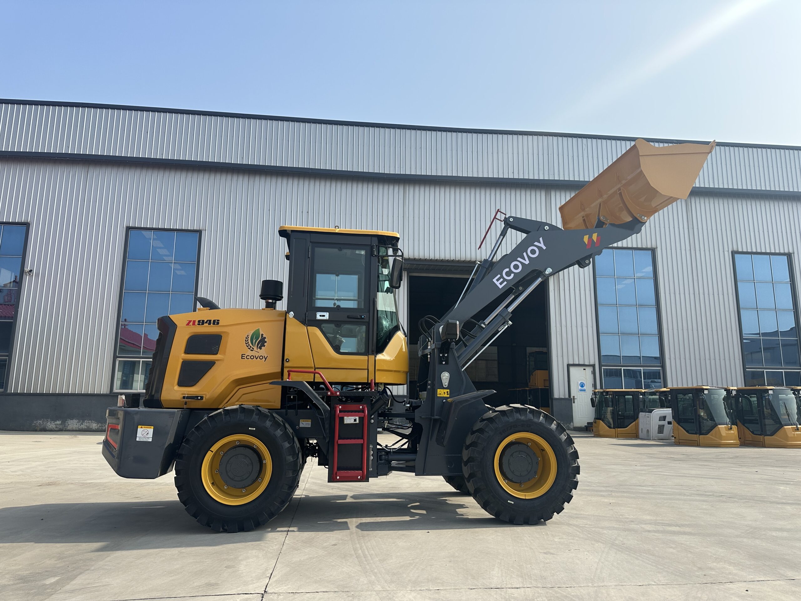 Small Wheel Loader (946) - Image 2