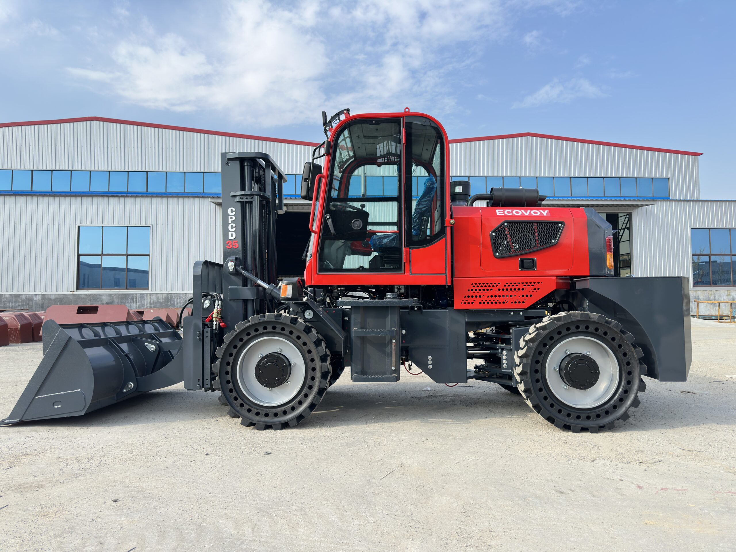 Rough Terrain Forklift(3.5Ton) - Image 3