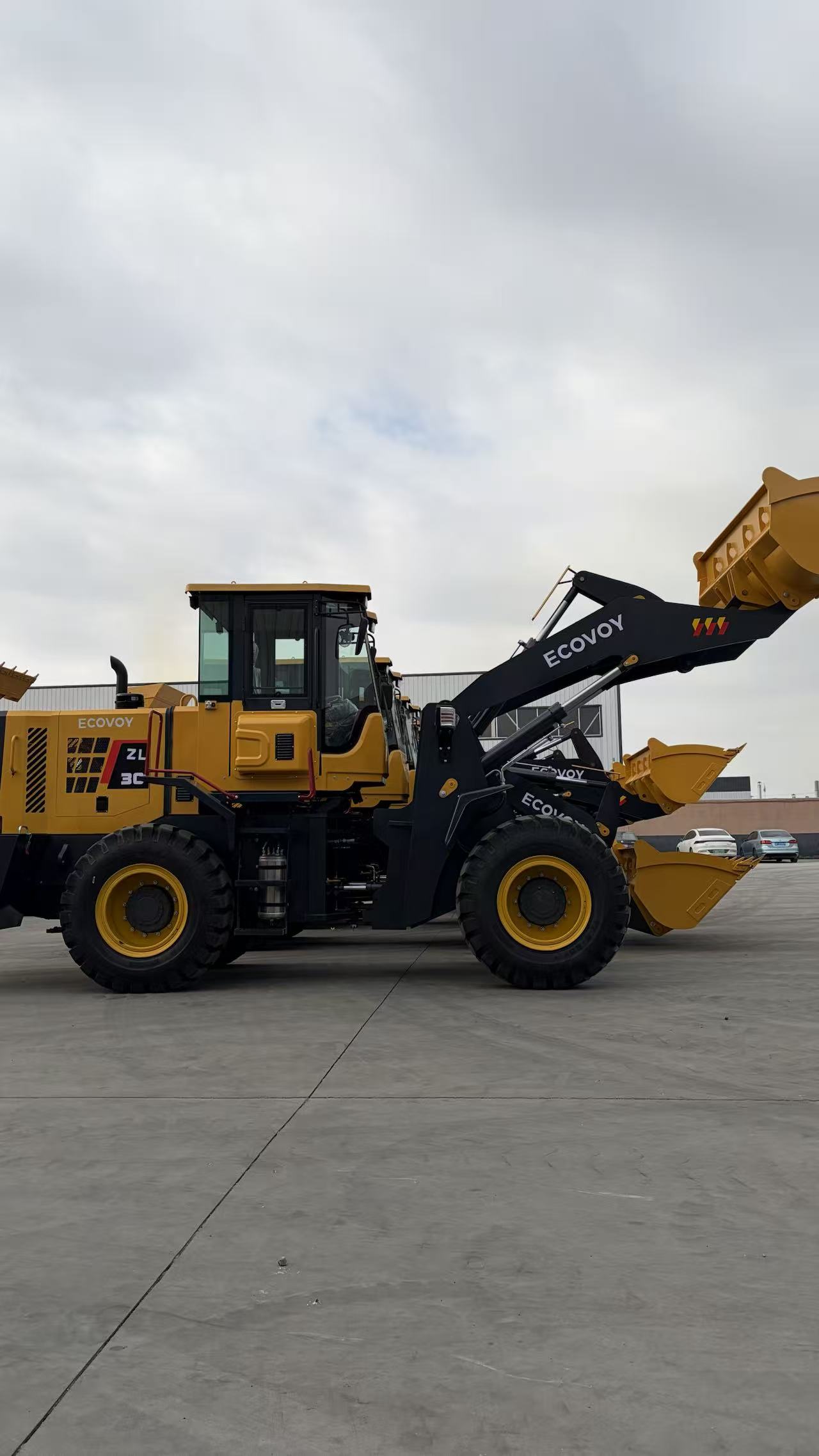 Small Wheel Loader (30) - Image 6