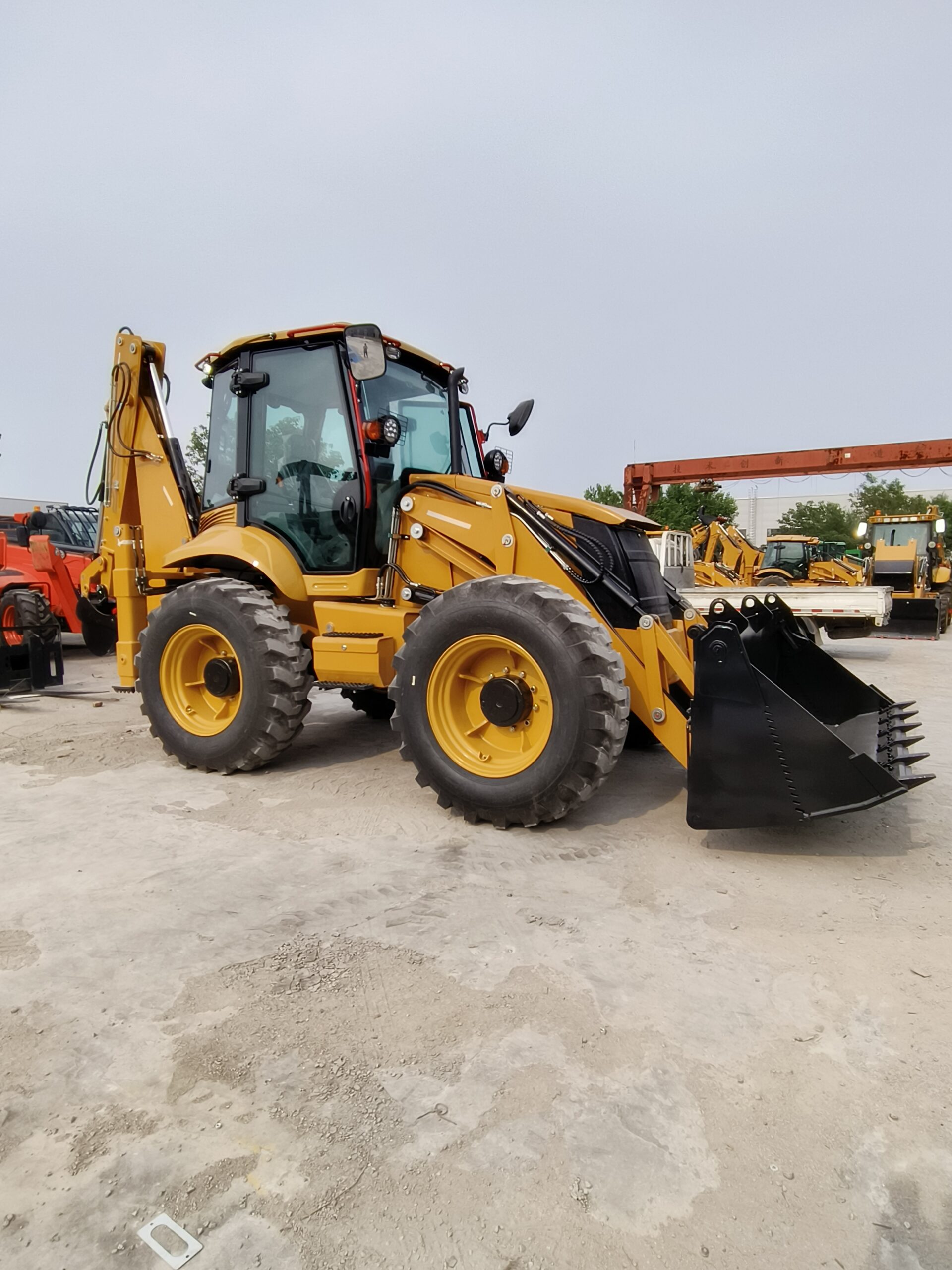 Backhoe Excavator (4CXZ) - Image 4